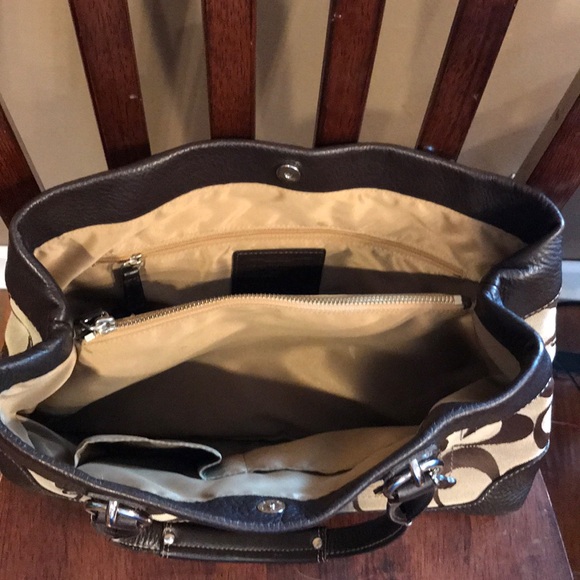 COACH purse - Picture 2 of 4